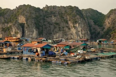 2 Days - 1 Night: Junk - Kayak - Cave Discovery
